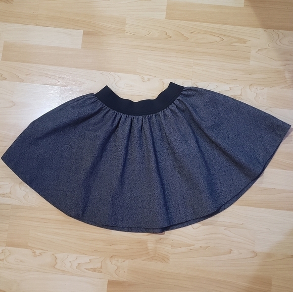 🌿 3/$20 🌿 H&M Grey Circle Skirt Size 4 - Picture 2 of 4